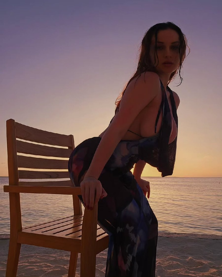 Sexy girl Miranda Faith nude in Banjarmasin