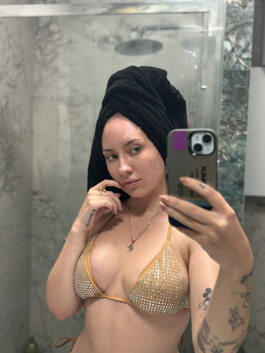 Nude girl KateV in Banjarmasin