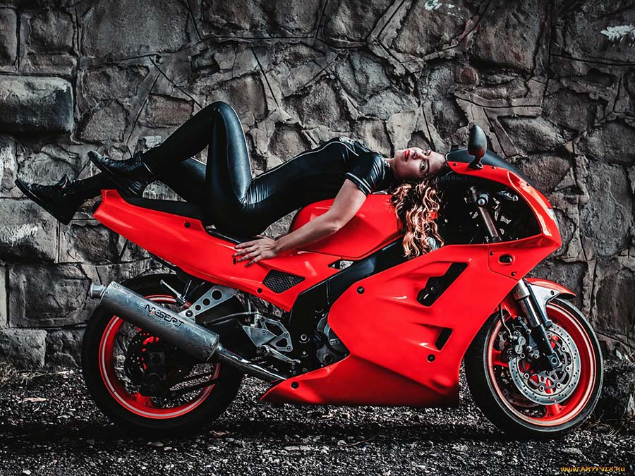 Beautiful girl Beautiful girls and motorcycles in Banjarmasin