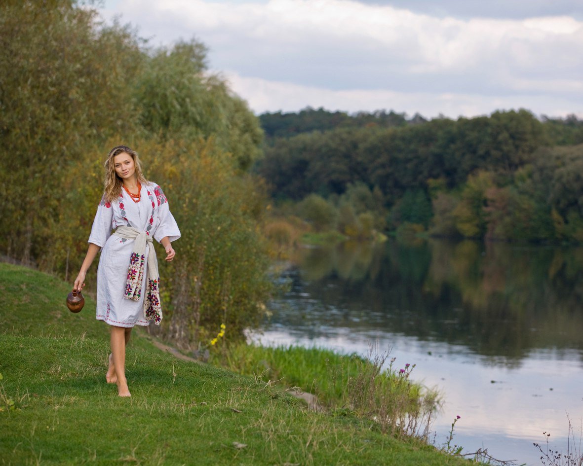 Nude girl Slavic women in Banjarmasin