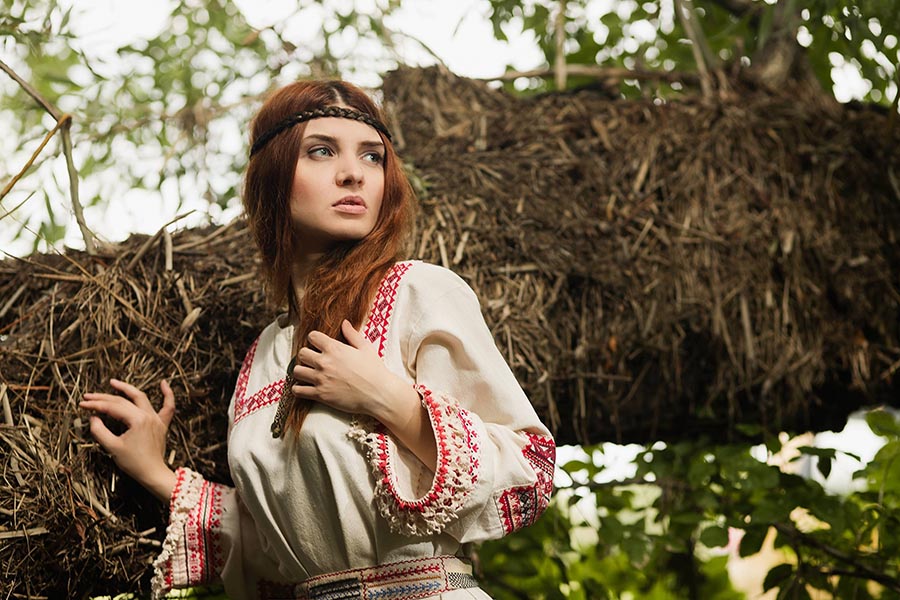 Women in Slavic costumes in Banjarmasin